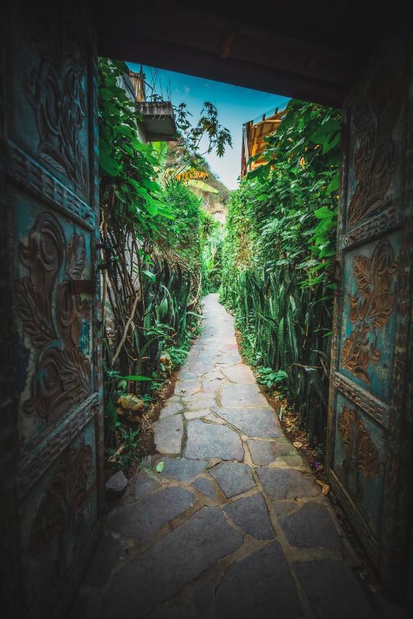 ホテル Lush Atitlan サン・マルコス・ラ・ラグナ エクステリア 写真
