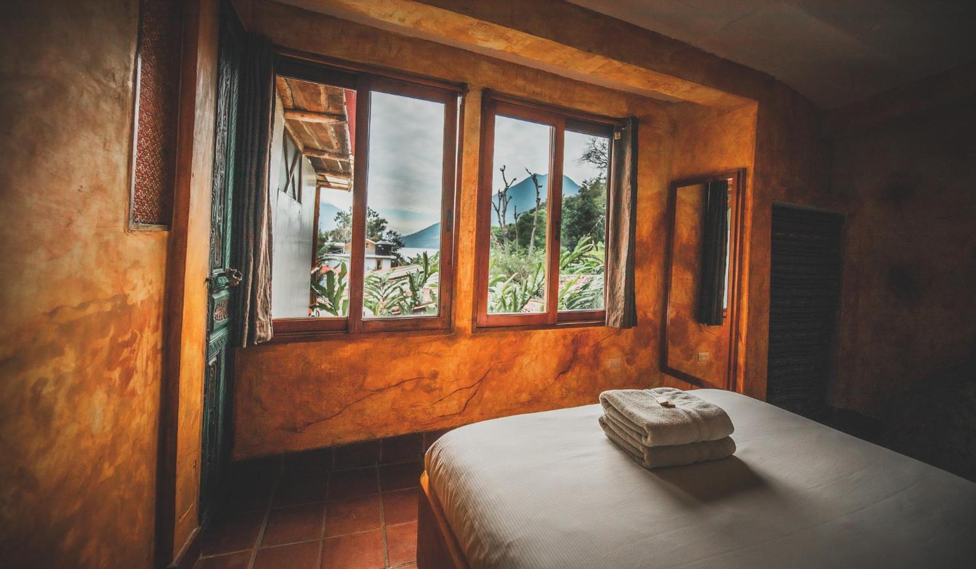 ホテル Lush Atitlan サン・マルコス・ラ・ラグナ エクステリア 写真